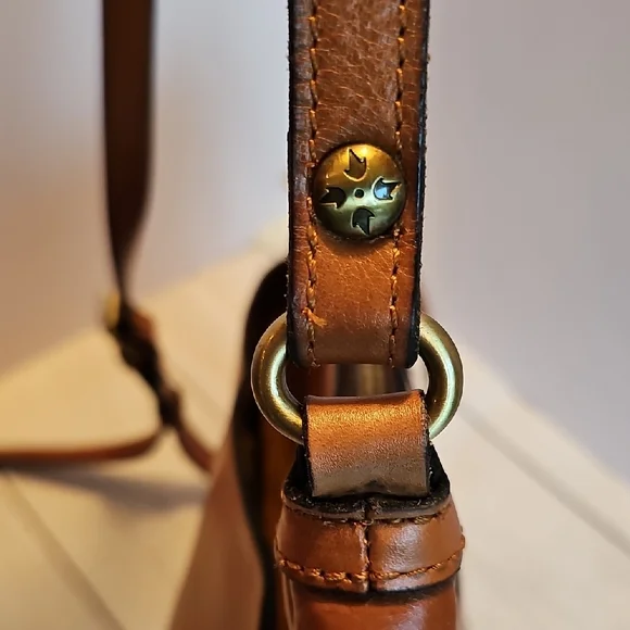 Patricia Nash Braydon Hobo Brown Leather Bag - Picture 6 of 16